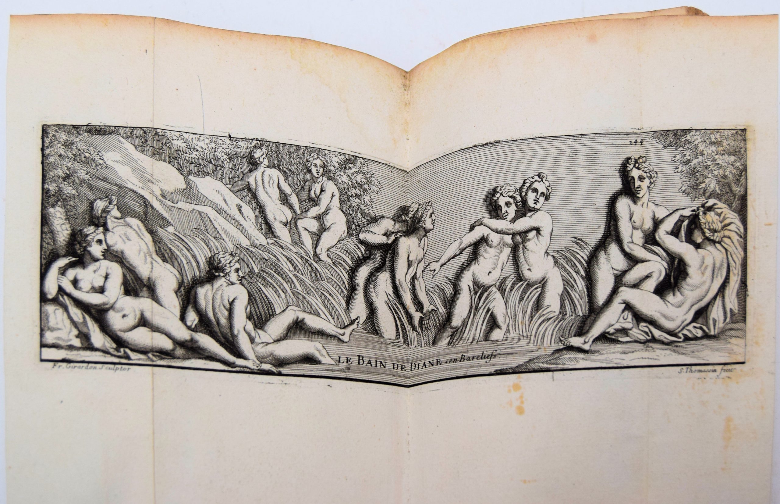 RECUEIL DES FIGURES, GROUPES, THERMES, FONTAINES, VASES, STATUES, ET AUTRES ORNEMENS DE VERSAILLES. Tels Qu'ils Se Voyent A Present Dans Le Chateau & Parc de ~VersillesGravé D'Après Les Originaux. par Simon Thomassin Graveur de Roy. - Image 5