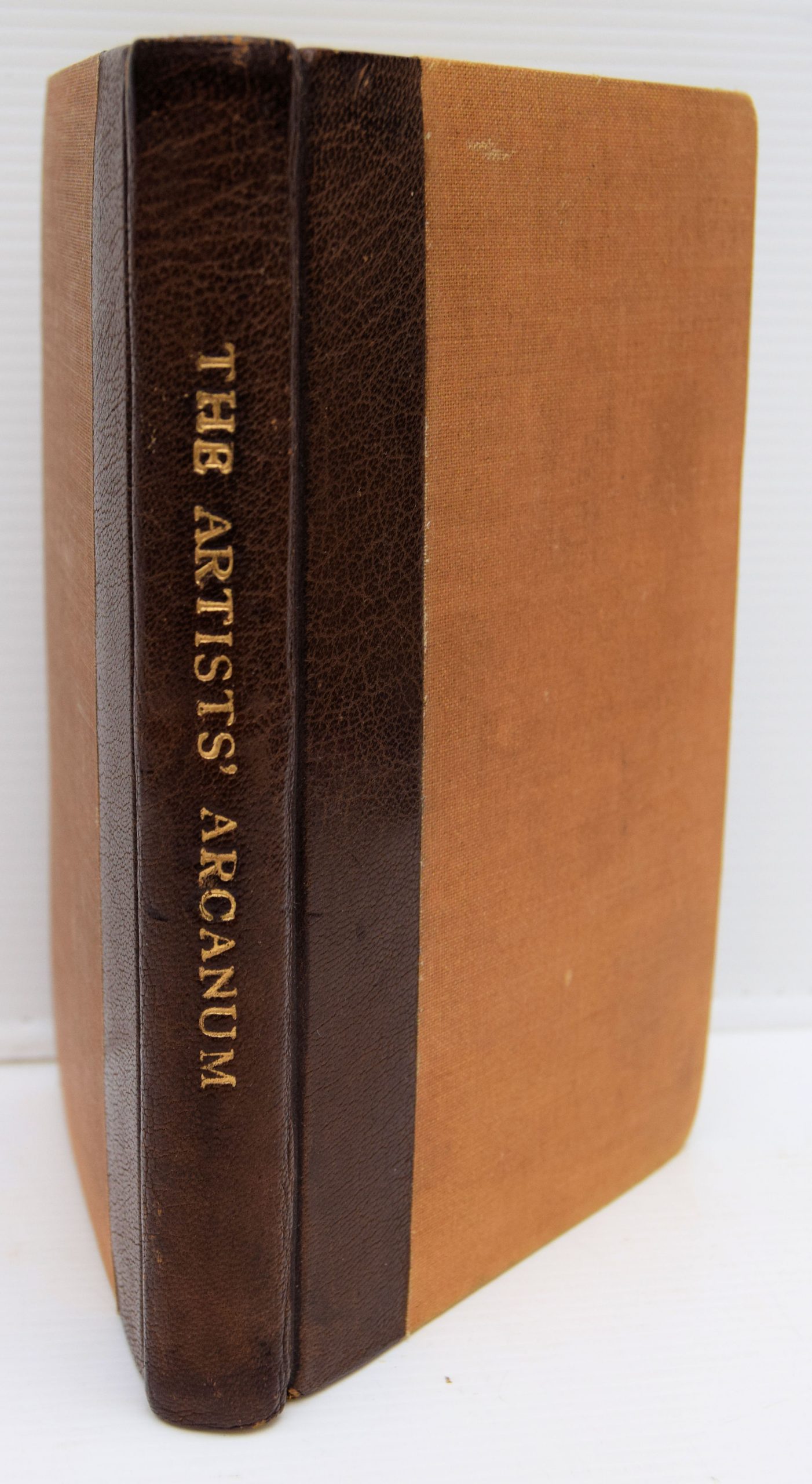 THE ARTISTS'S ARCANUM; OR THE ESSENCE OF A VARIETY OF USEFUL AND ENTERTAINING ARTS, CAREFULLY AND PERSPICUOUSLY LAID DOWN; THE GREATER PART FROM ACTUAL EXPERIMENTS.