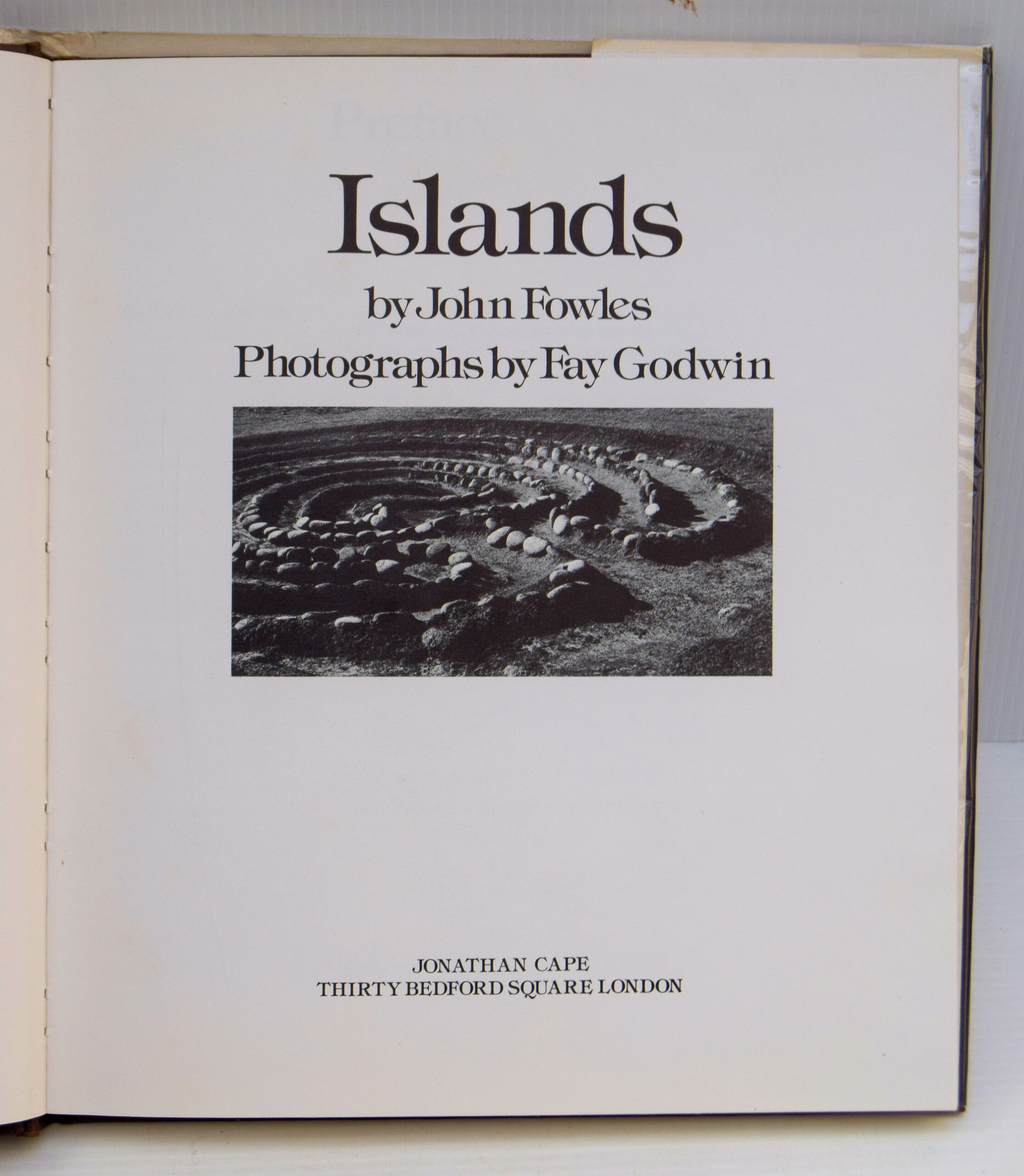 ISLANDS - Image 2