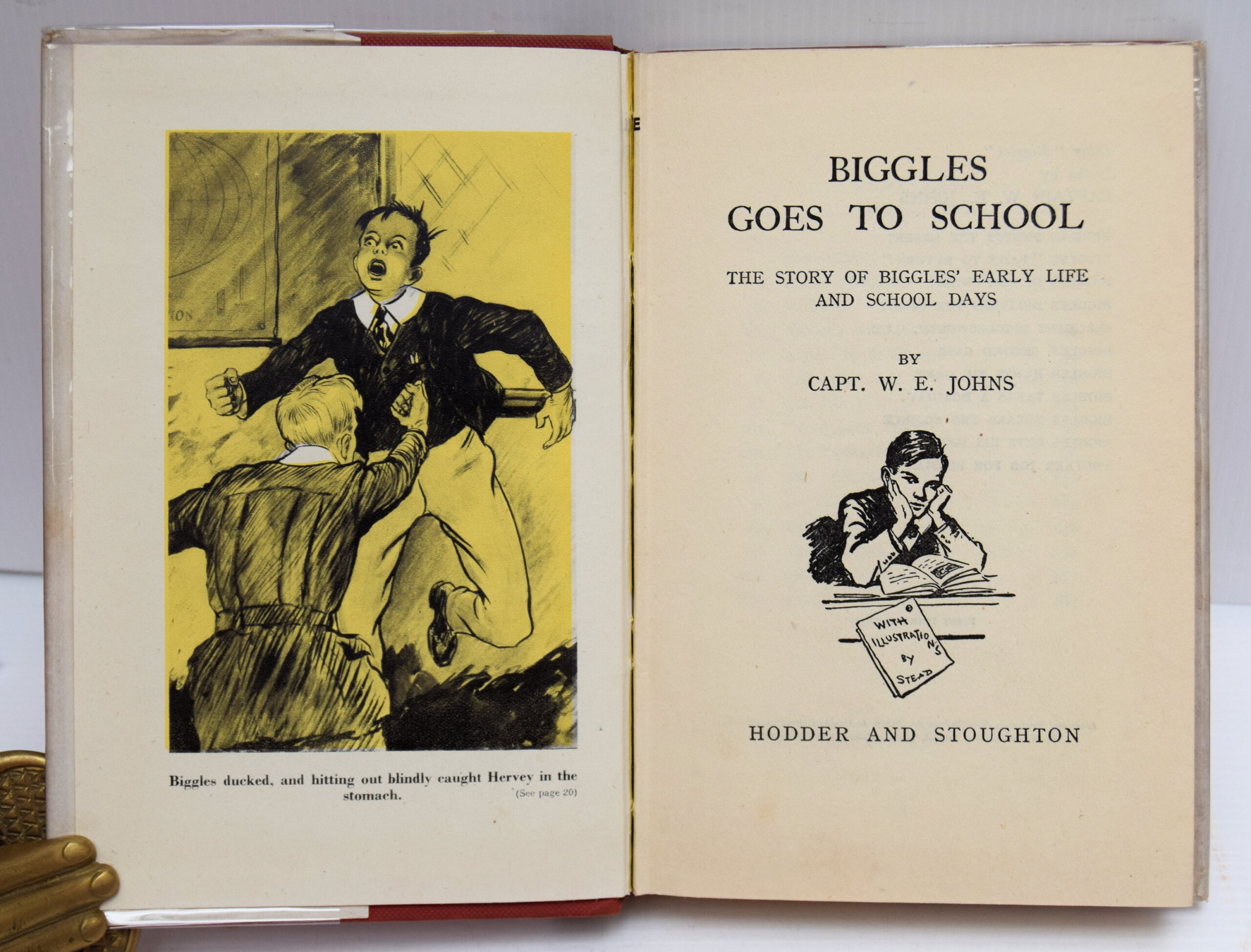 BIGGLES GOES TO SCHOOL - Image 2